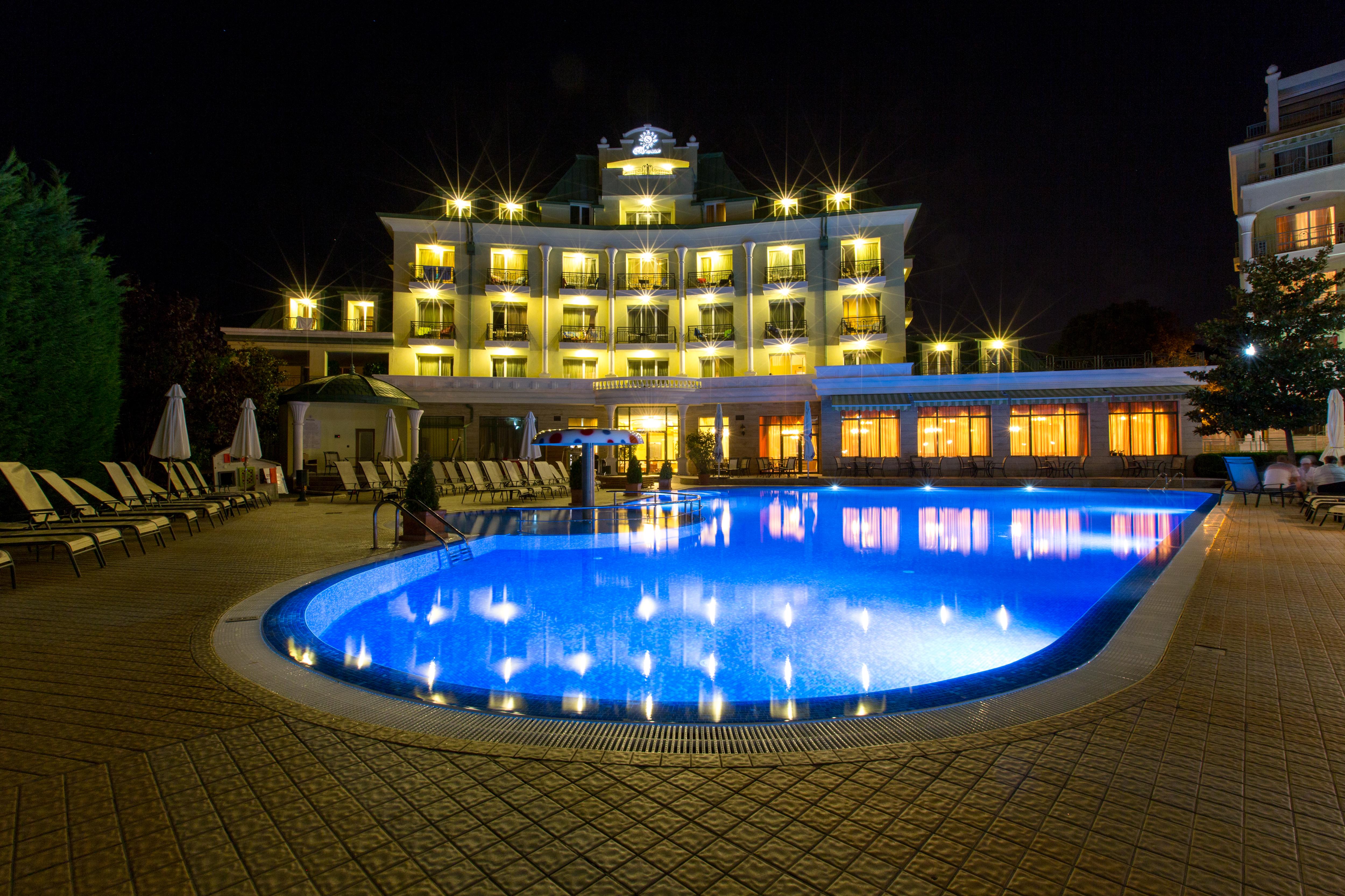 Romance Hotel And Family Suites Sveti Konstantin Buitenkant foto